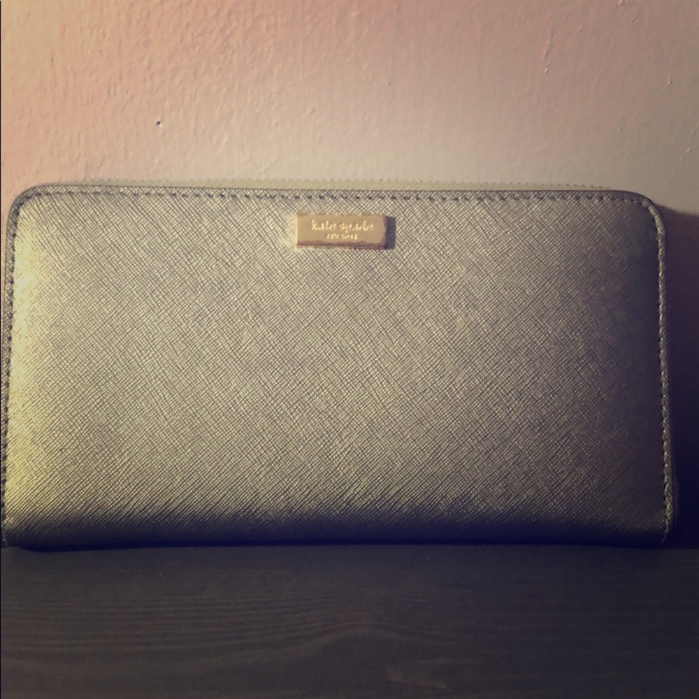 Kate Spade ZIP Around Wallet